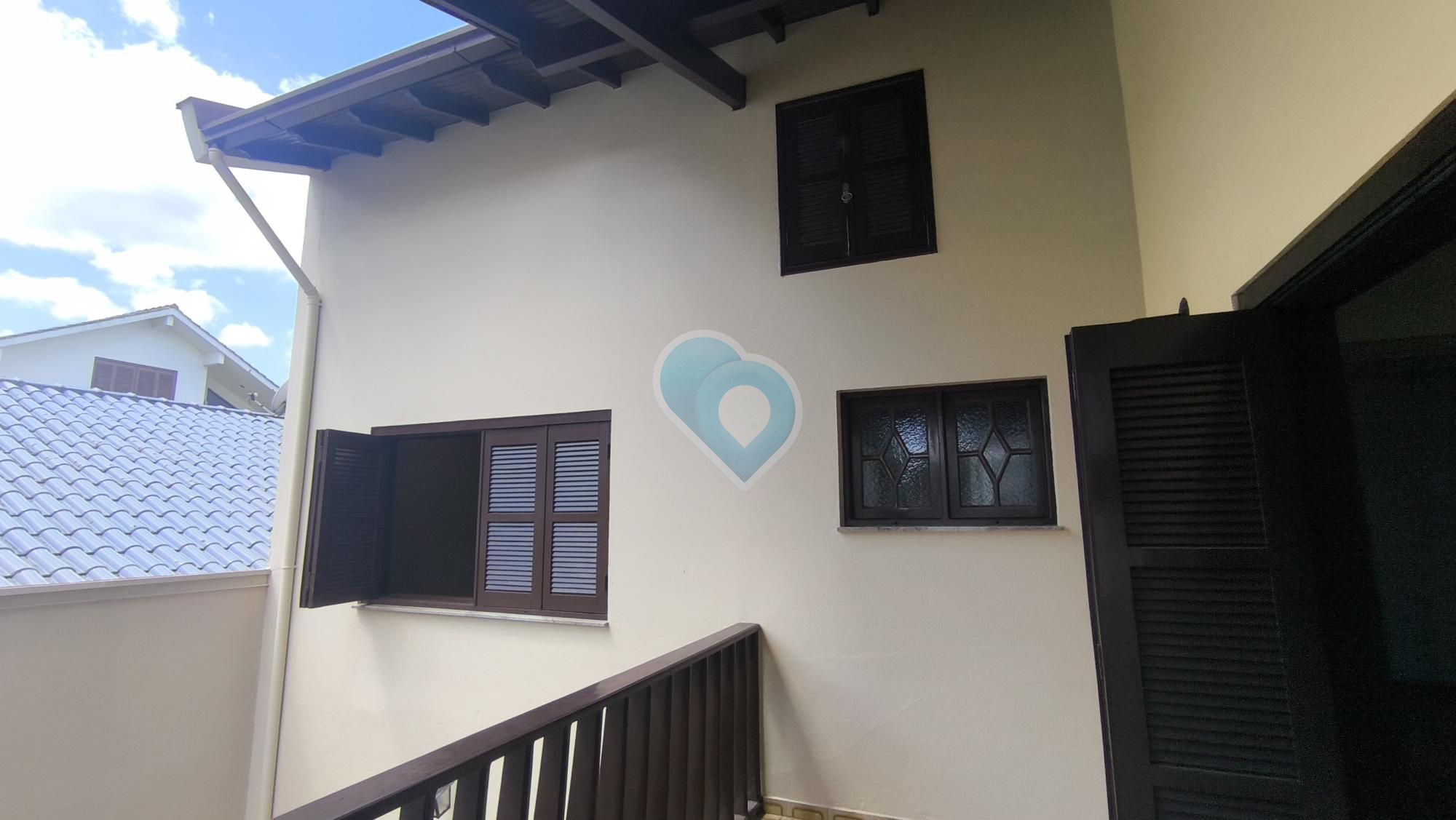 Casa em Rua Pastor Laechler, Santo Inácio, Santa Cruz do Sul - RS