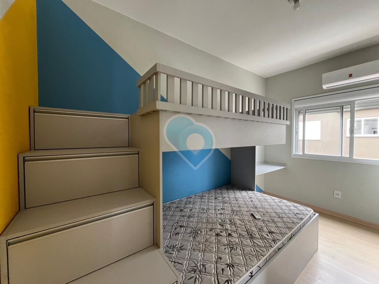 Apartamento em Avenida Independência, Universitário, Santa Cruz do Sul - RS