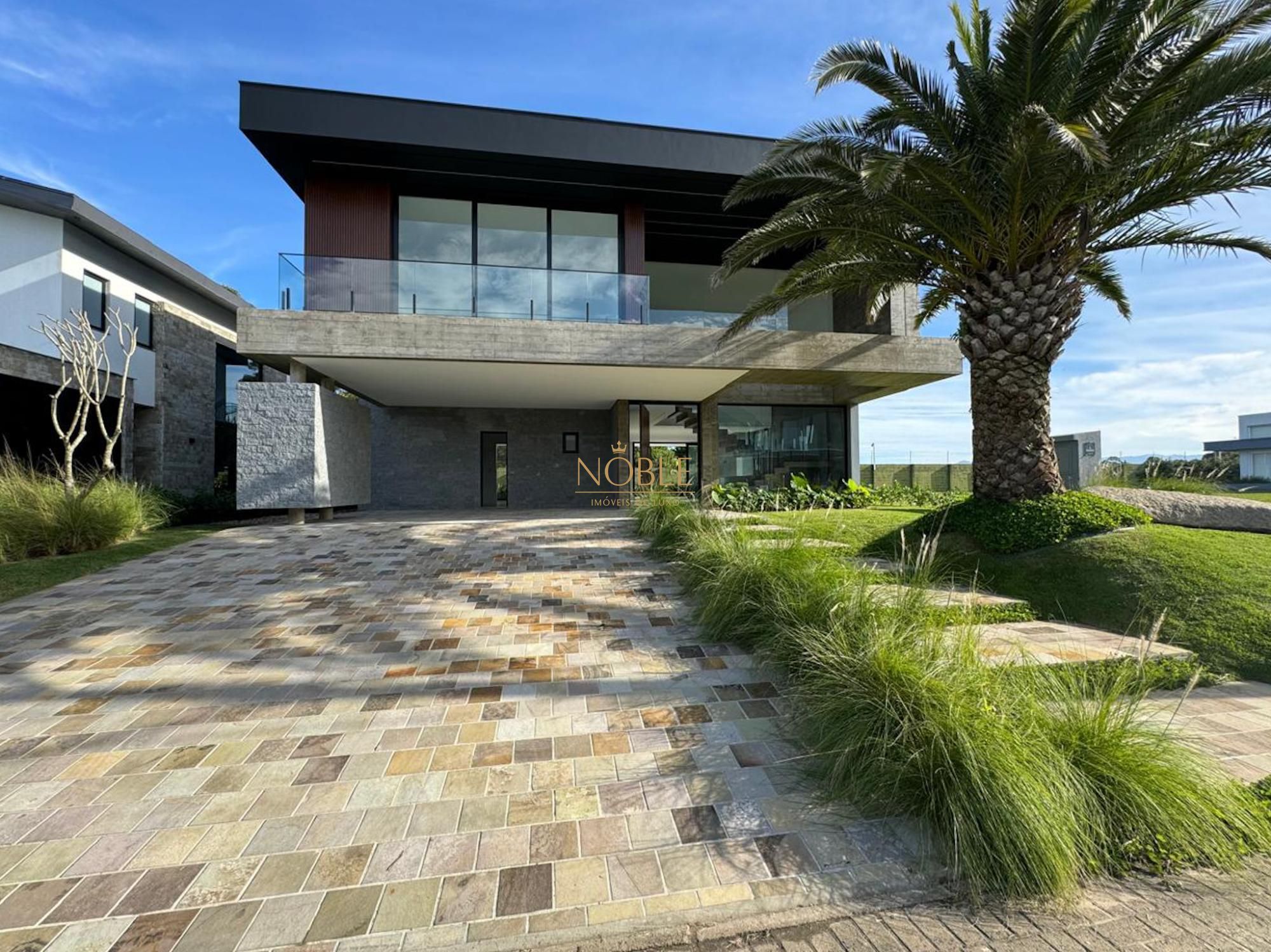 Casa de Condomínio, 4 dormitórios, 4 suítes, 2 vagas no Ocean Side em Torres para Comprar