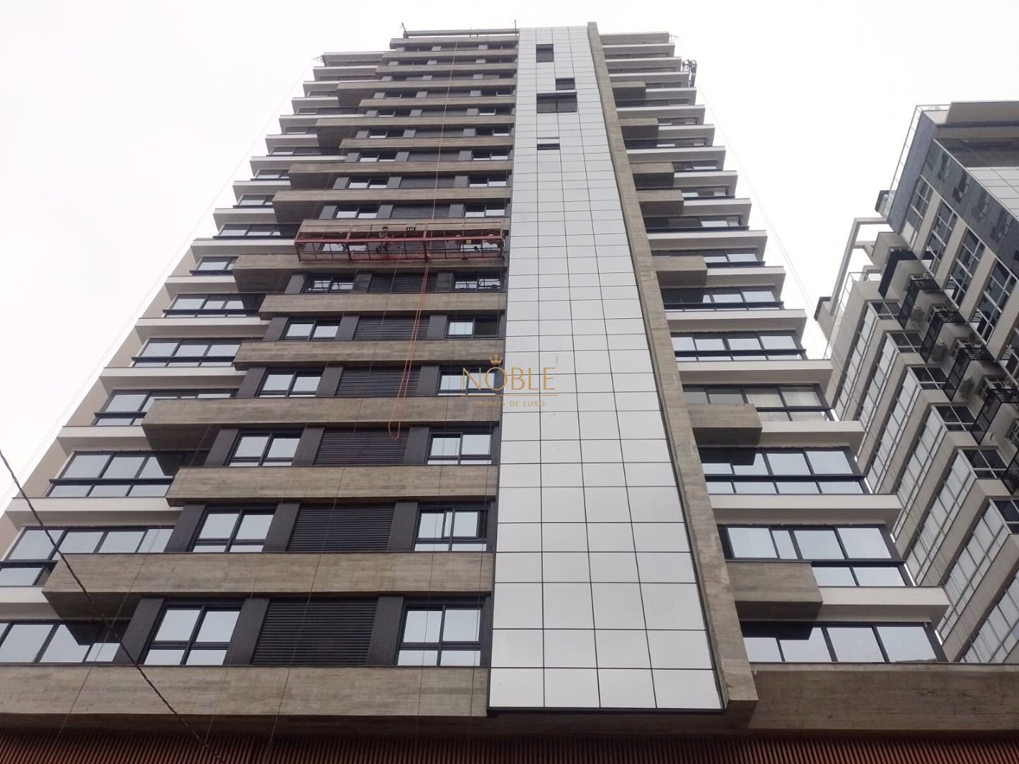 Apartamento com 94m², 2 dormitórios, 2 suítes, 1 vaga no Rosa dos Ventos em Torres para Comprar