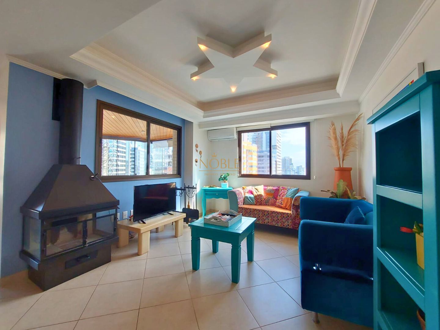 Apartamento com 131m², 3 dormitórios, 1 suíte, 2 vagas no Torre do Sol em Torres para Comprar