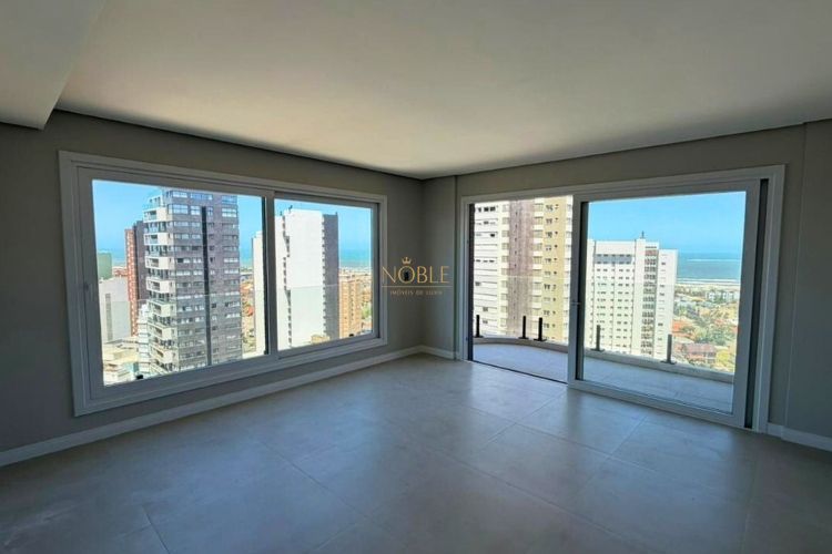 Apartamento com 106m², 3 dormitórios, 1 suíte, 1 vaga no Toronto em Torres para Comprar