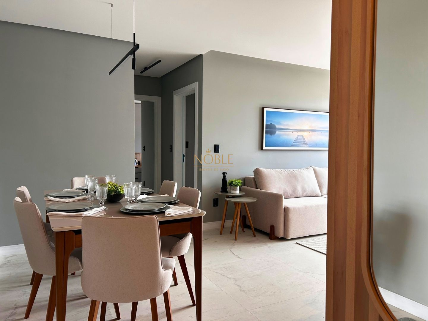 Apartamento com 81m², 2 dormitórios, 1 suíte, 1 vaga no Sunset Place em Torres para Comprar