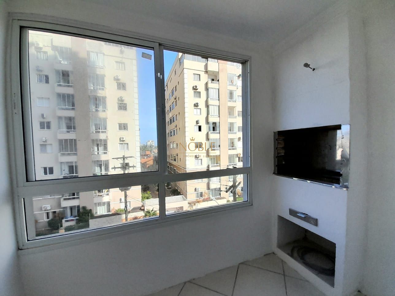 Apartamento com 76m², 2 dormitórios, 1 suíte, 1 vaga no Due Fratelli em Torres para Comprar
