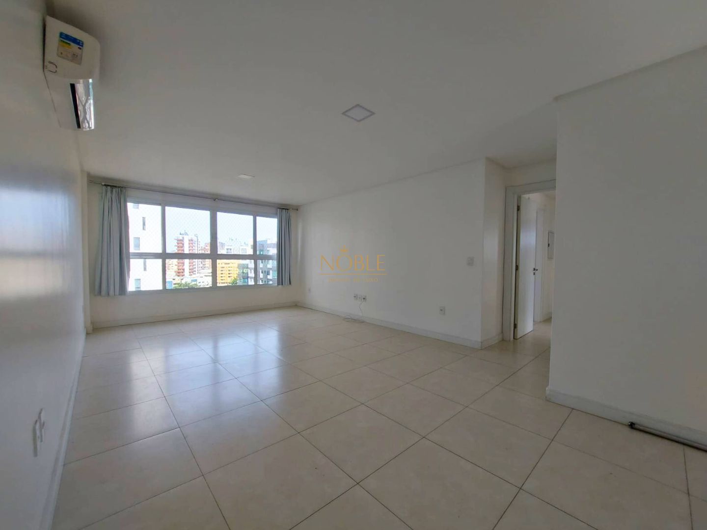 Apartamento com 103m², 3 dormitórios, 1 suíte, 1 vaga no Paris em Torres para Comprar