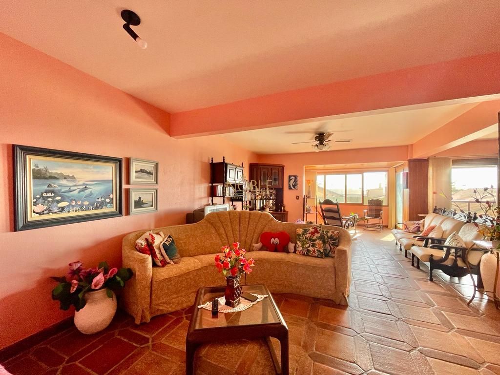 Apartamento com 185m², 4 dormitórios, 1 suíte, 2 vagas no Villa Tuchauah em Torres para Comprar