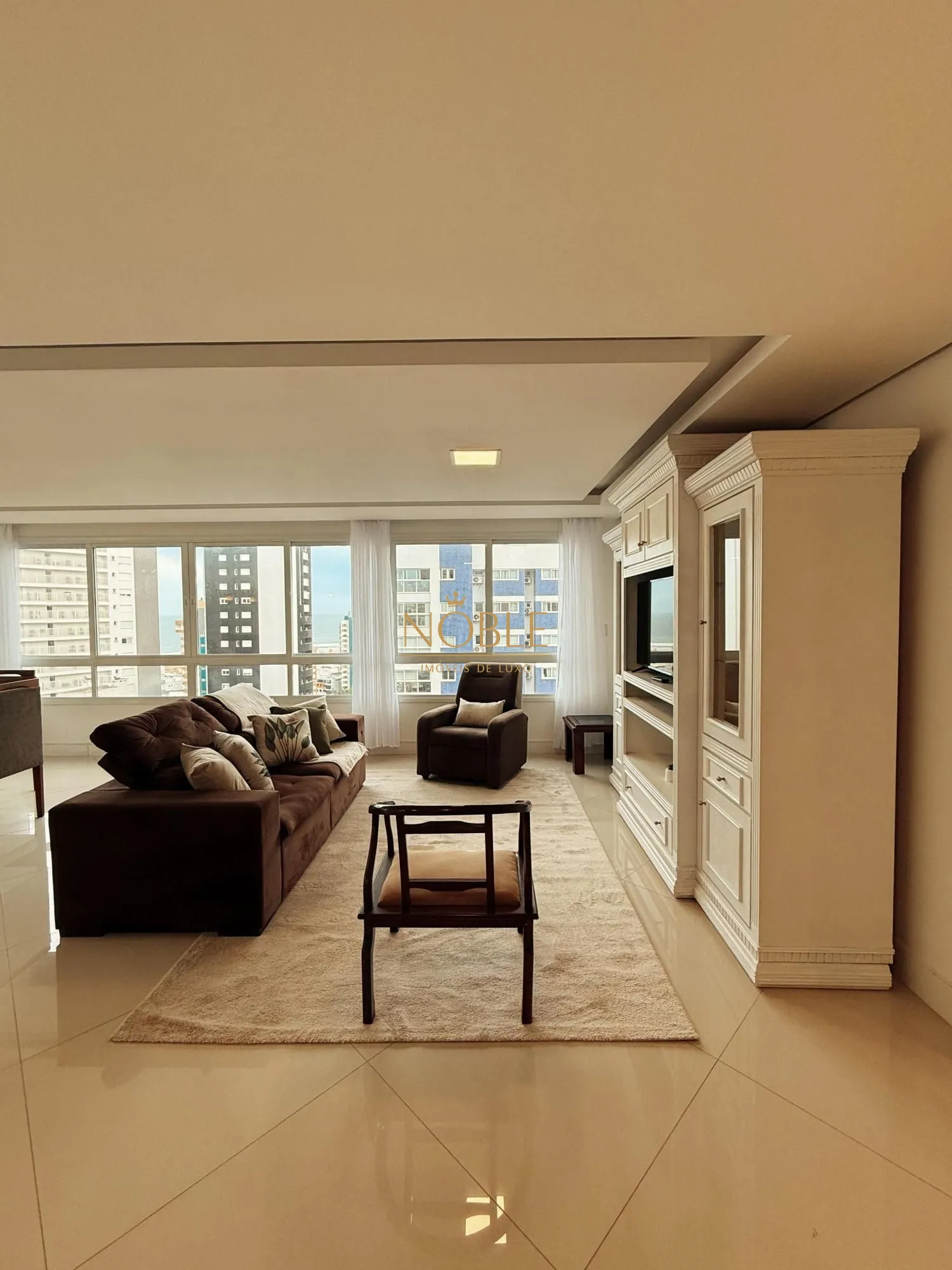 Apartamento com 105m², 3 dormitórios, 2 vagas no Michelângelo em Torres para Comprar