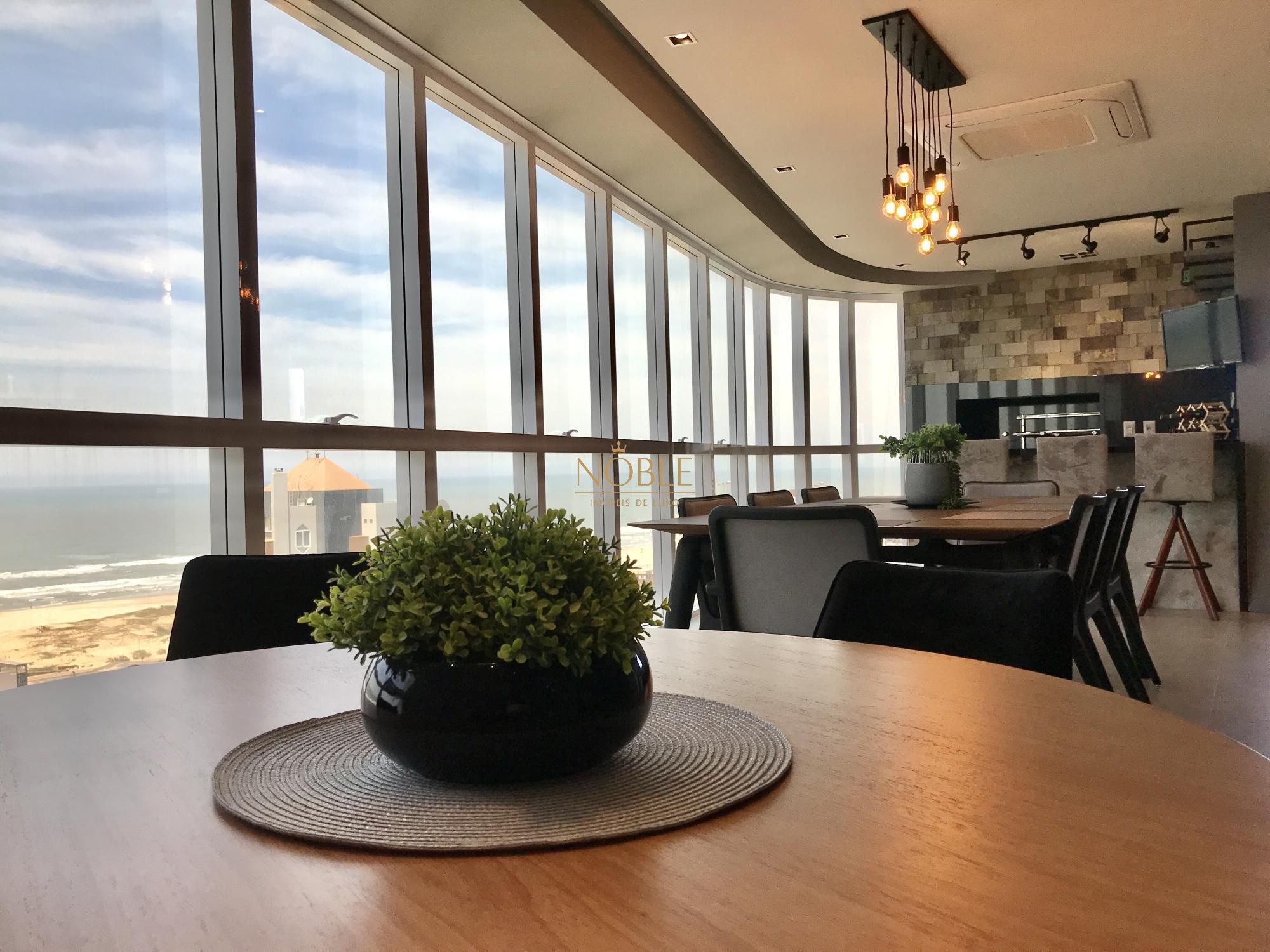 Apartamento com 134m², 3 dormitórios, 3 suítes, 2 vagas no Dall'acqua em Torres para Comprar