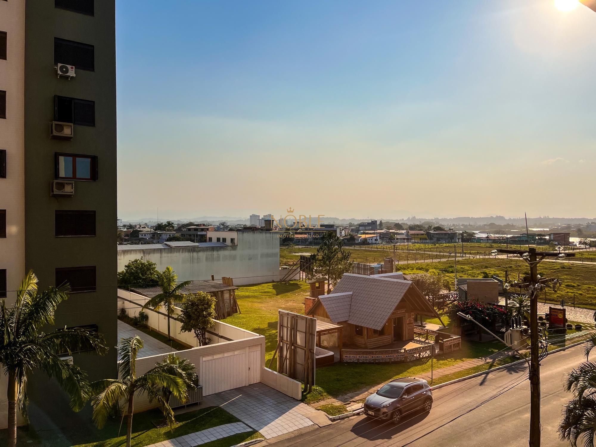 Apartamento com 161m², 3 dormitórios, 1 suíte, 1 vaga no Parliluad em Torres para Comprar