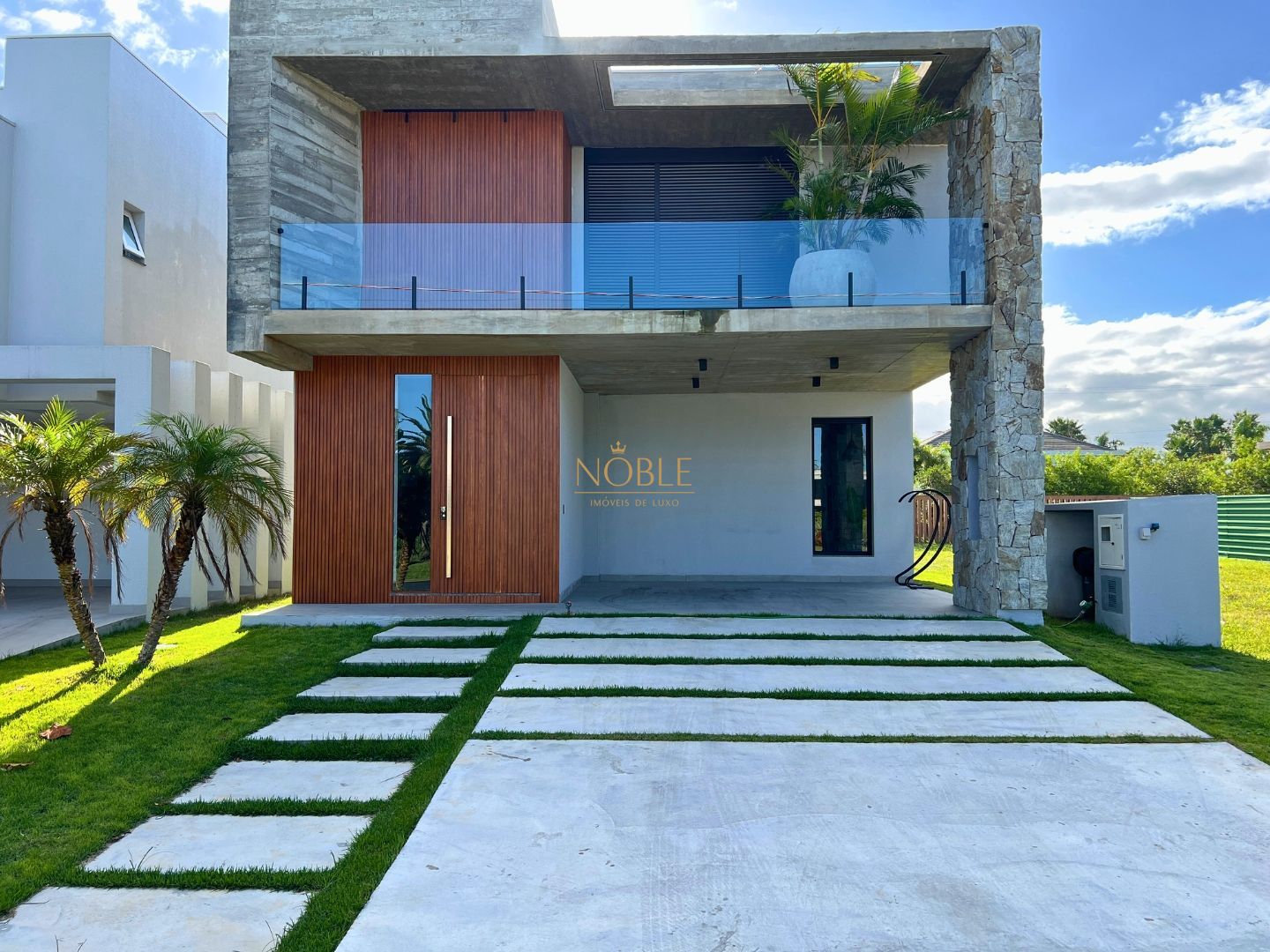 Casa de Condomínio com 350m², 3 dormitórios, 3 suítes, 2 vagas no Condomínio Ilhas Park em Torres para Comprar