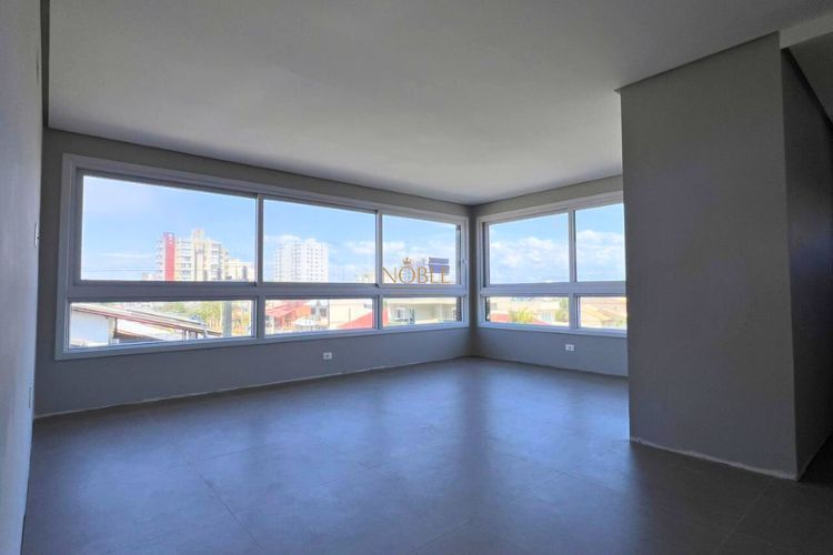 Apartamento com 72m², 2 dormitórios, 1 suíte, 1 vaga no Topazio em Torres para Comprar