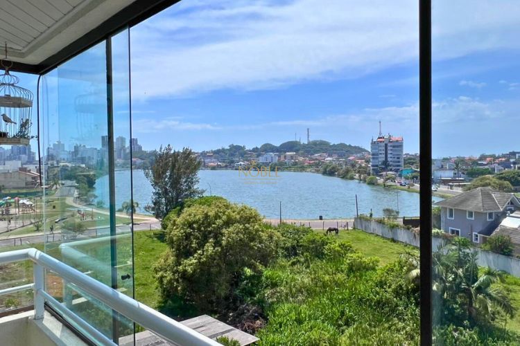 Apartamento com 140m², 3 dormitórios, 1 suíte, 1 vaga no Residencial Veneza em Torres para Comprar