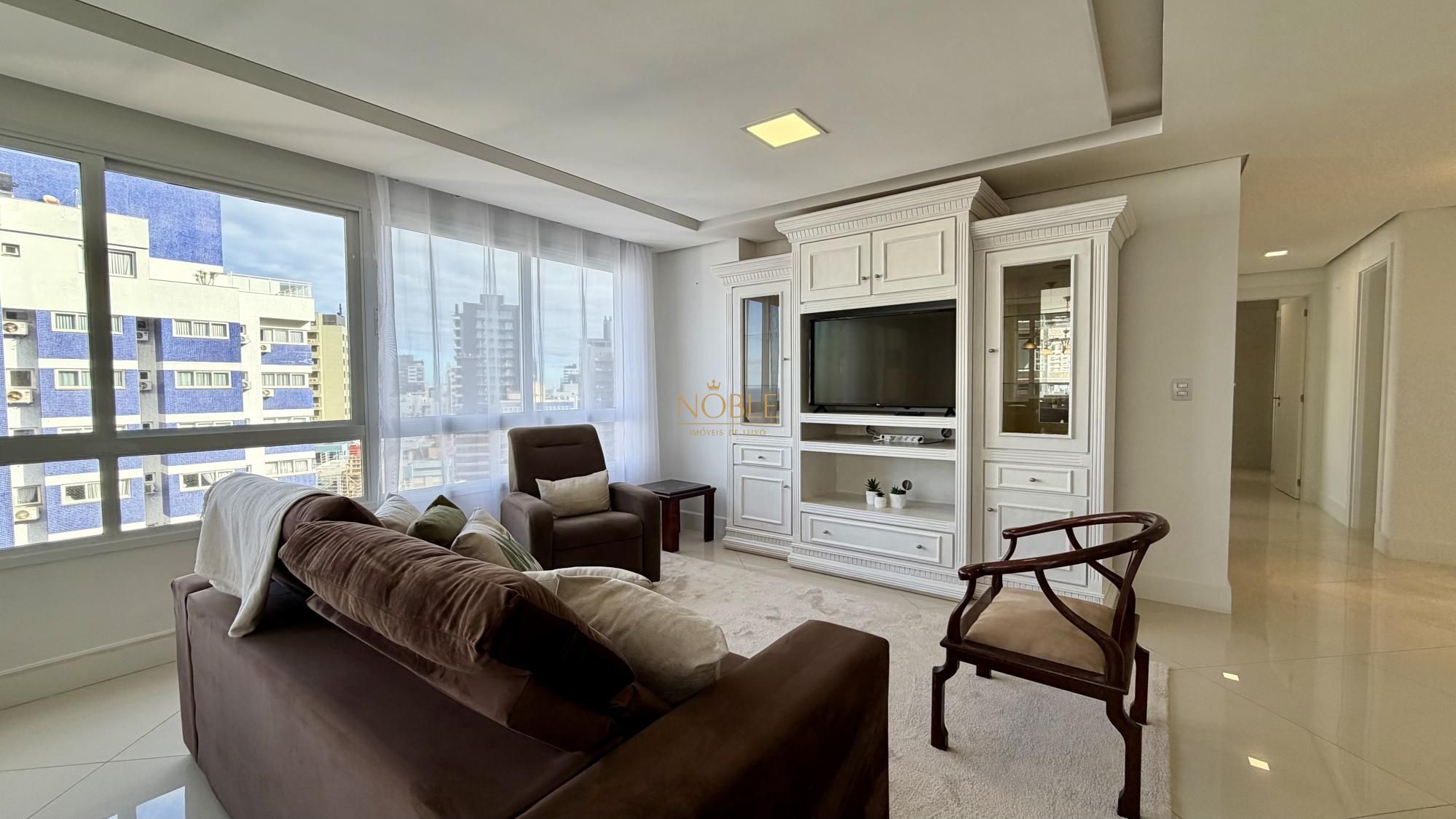 Apartamento com 105m², 3 dormitórios, 2 vagas no Michelângelo em Torres para Comprar
