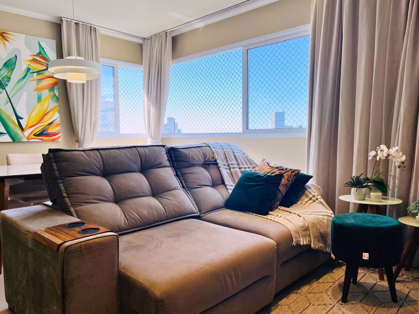 Apartamento com 88m², 3 dormitórios, 3 suítes, 2 vagas no Perito Moreno em Torres para Comprar