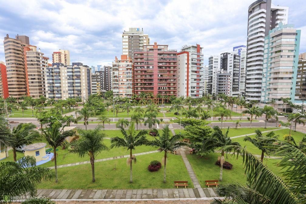 Apartamento com 148m², 3 dormitórios, 1 suíte, 1 vaga no Pousada do Sol em Torres para Comprar