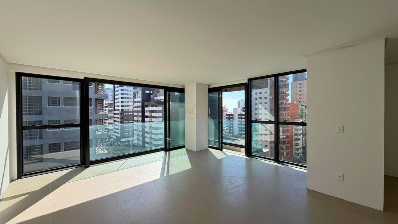 Apartamento com 109m², 3 dormitórios, 3 suítes, 2 vagas no Urban em Torres para Comprar