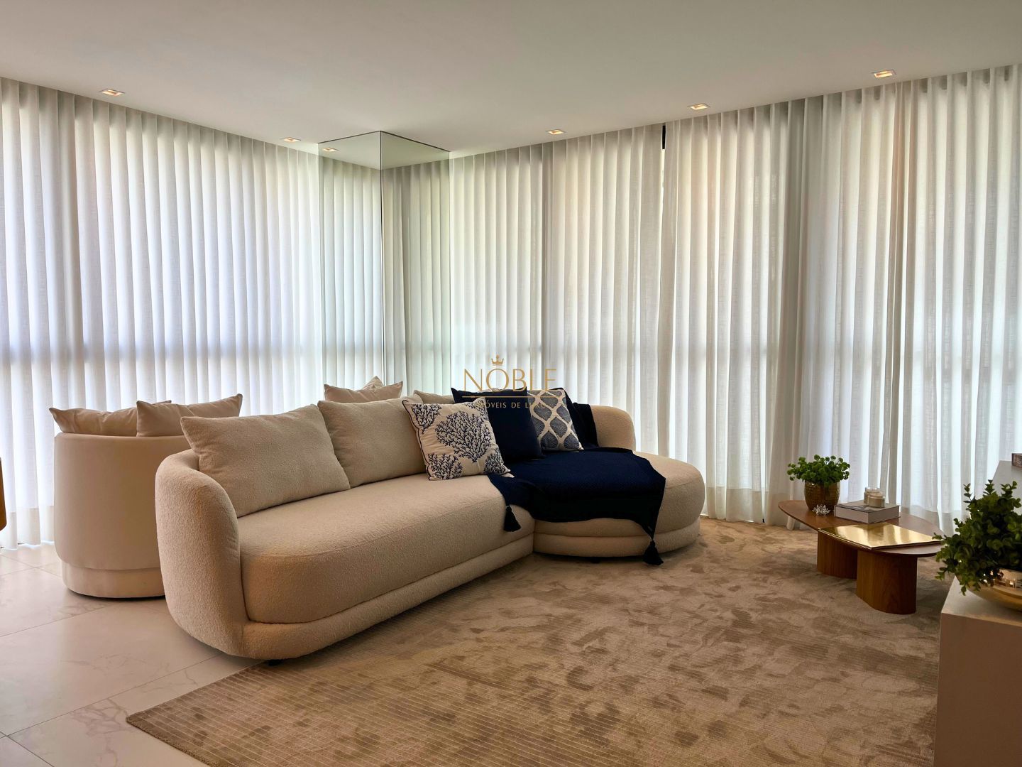 Apartamento com 114m², 3 dormitórios, 1 suíte, 2 vagas no Sun Haus em Torres para Comprar