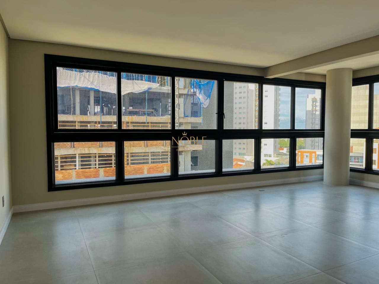 Apartamento com 109m², 2 dormitórios, 2 suítes, 1 vaga no Ibiza em Torres para Comprar