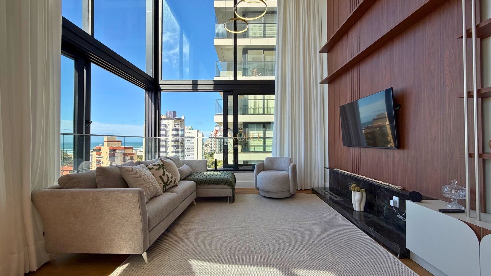 Apartamento com 142m², 3 dormitórios, 3 suítes, 2 vagas no Voga em Torres para Comprar