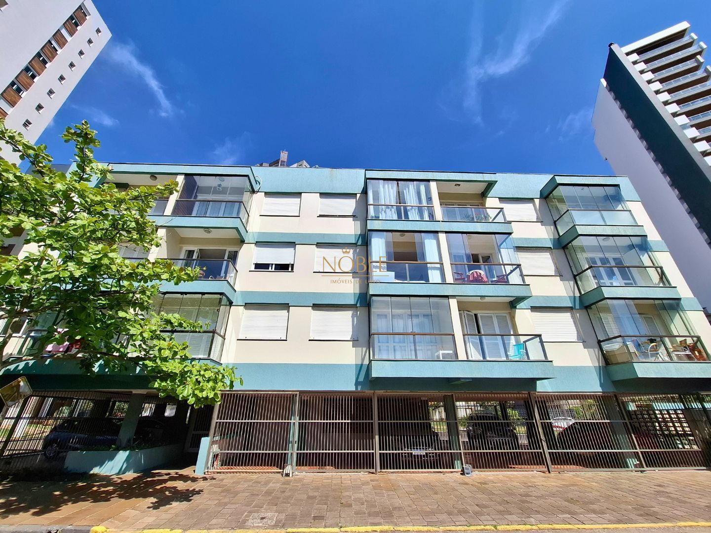 Apartamento, 1 dormitório, 1 vaga no San Remo em Torres para Comprar