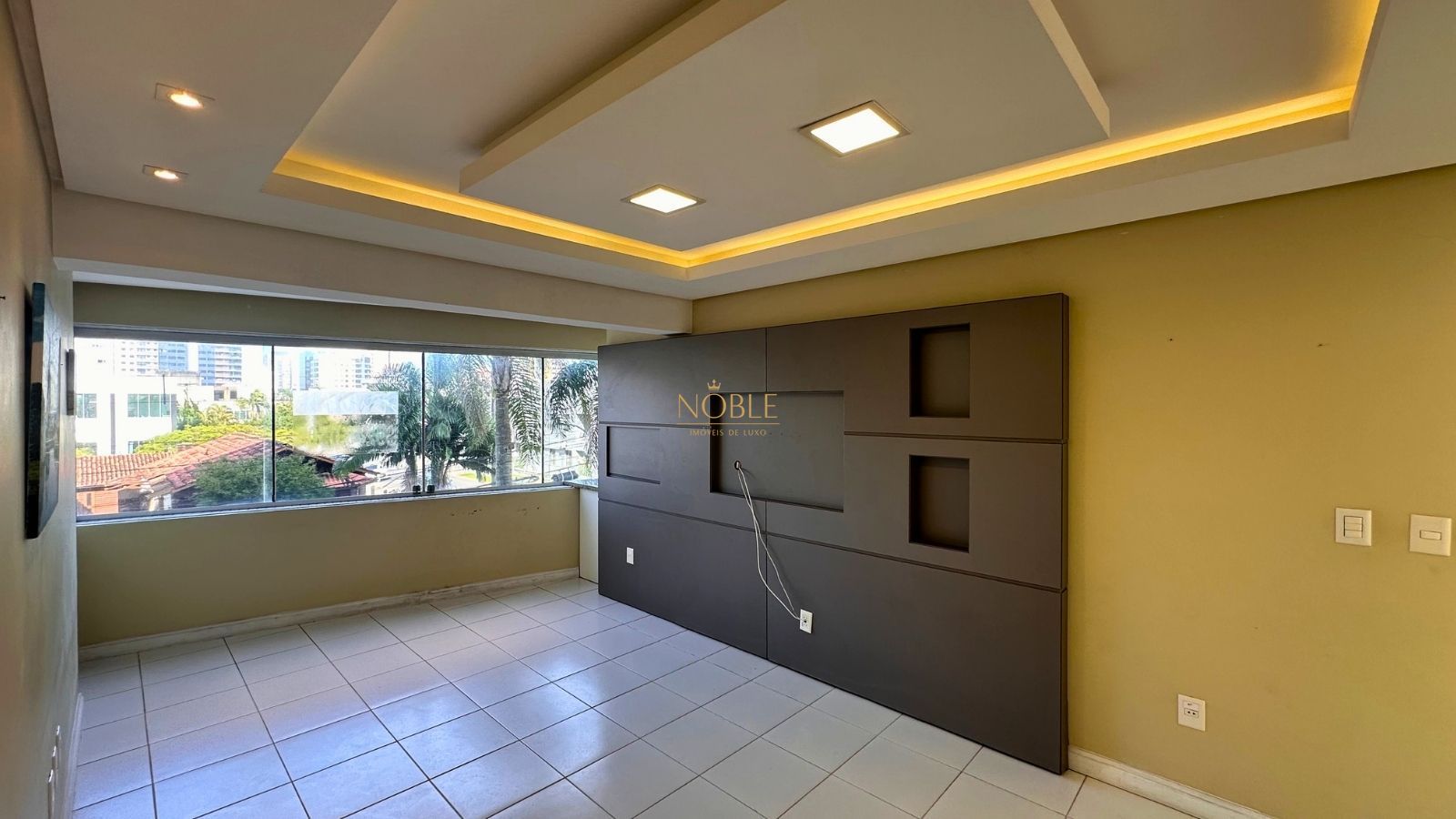 Apartamento à Venda com 3 quartos, 4 banheiros, 1 vaga e 118m² por R$ 700.000 — foto 2