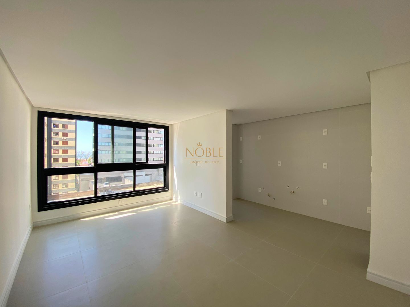 Apartamento com 72m², 2 dormitórios, 1 suíte, 1 vaga no Freedom em Torres para Comprar