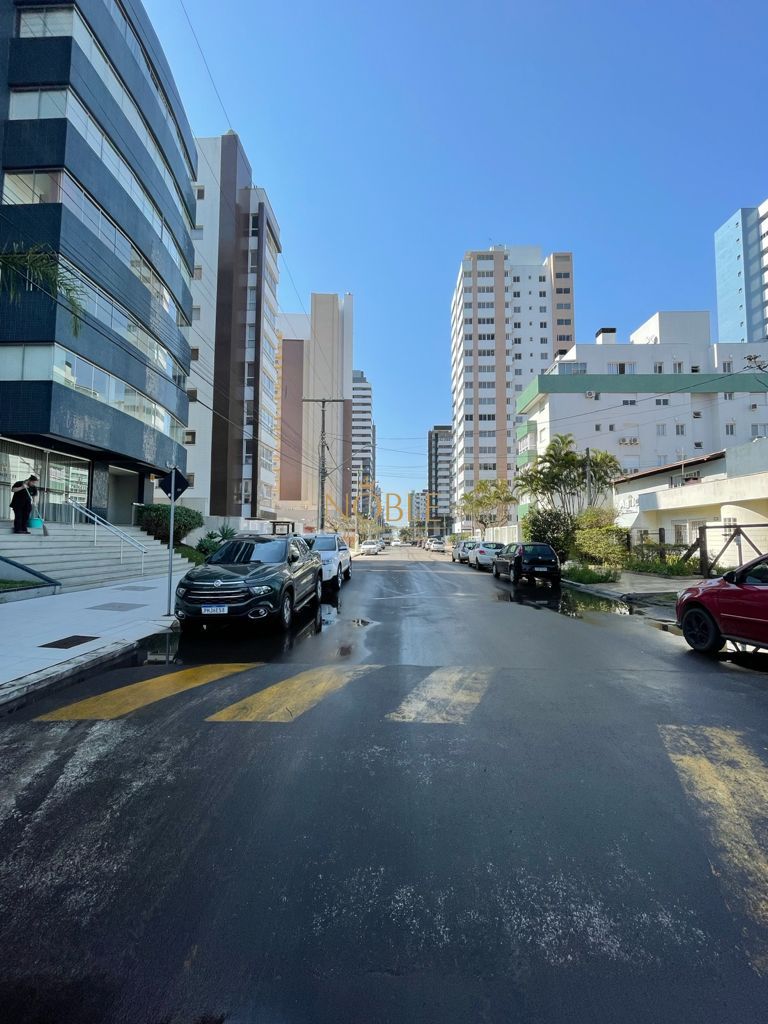 Apartamento com 107m², 3 dormitórios, 3 suítes, 1 vaga no Lex Center em Torres para Comprar