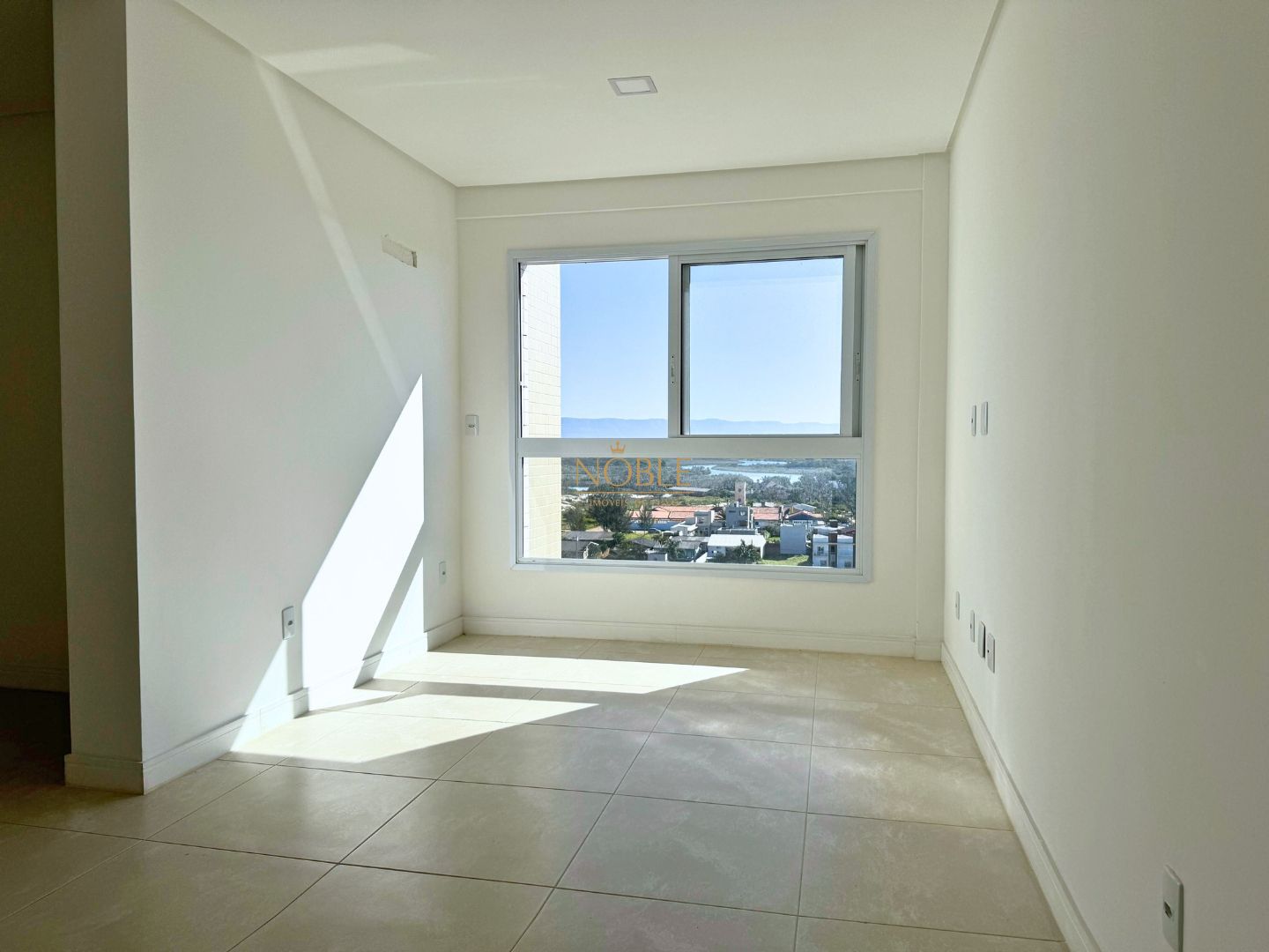 Apartamento com 80m², 3 dormitórios, 1 suíte, 1 vaga no Residencial Dom Pedro em Passo de Torres para Comprar