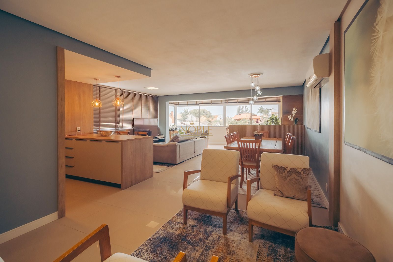 Apartamento com 180m², 4 dormitórios, 4 suítes, 2 vagas no Taipei em Torres para Comprar