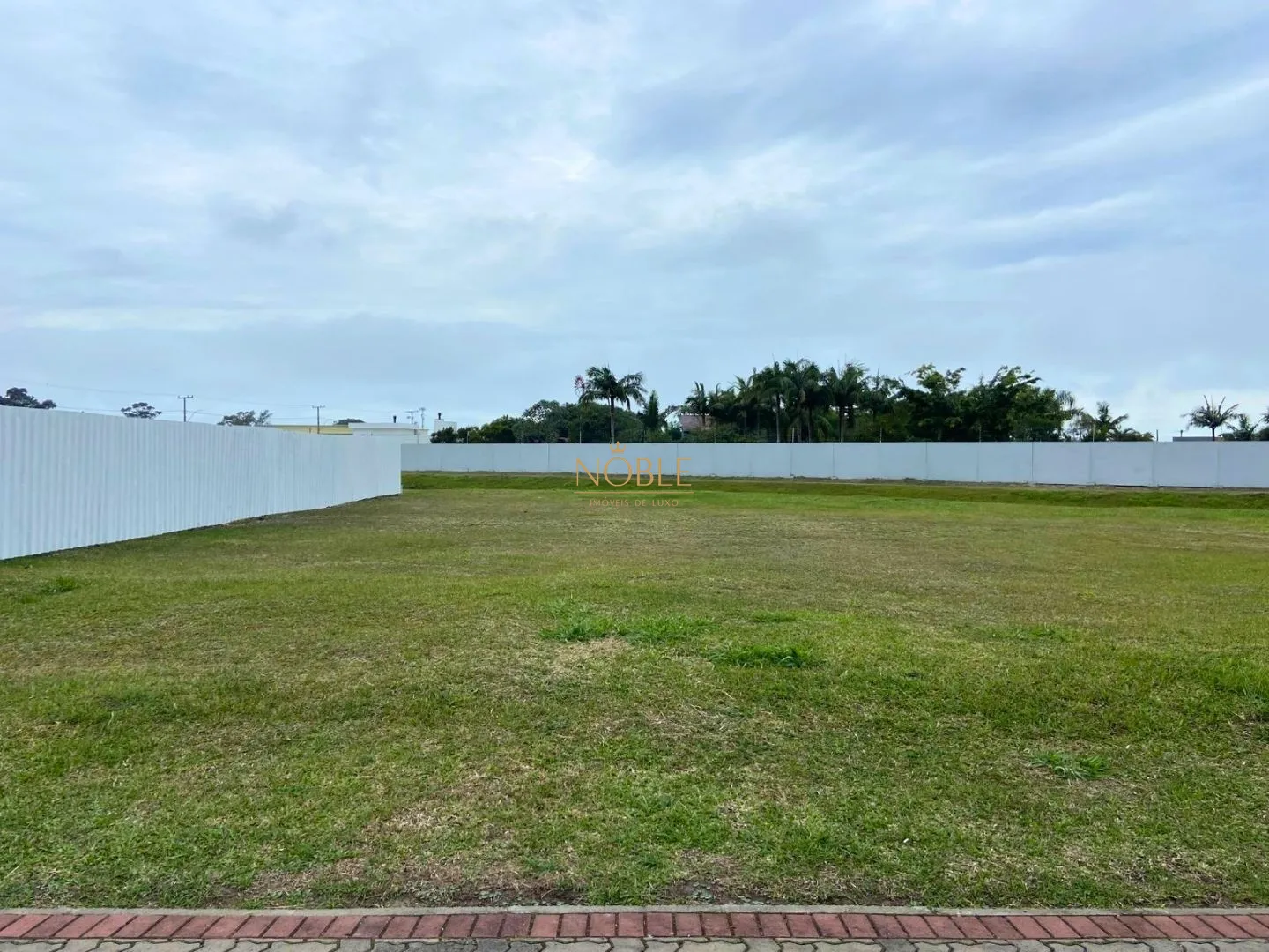 Terreno no Lake Cond. Resort em Torres para Comprar