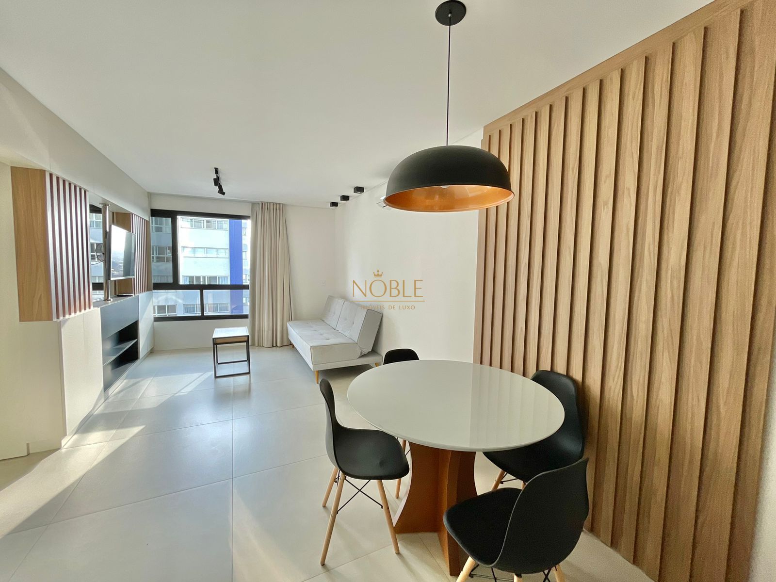 Apartamento com 50m², 1 dormitório, 1 suíte, 1 vaga no Vesta em Torres para Comprar