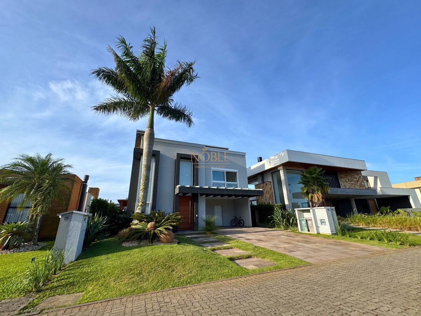 Casa de Condomínio com 187m², 3 dormitórios, 1 suíte, 4 vagas no Reserva das Águas em Torres para Comprar