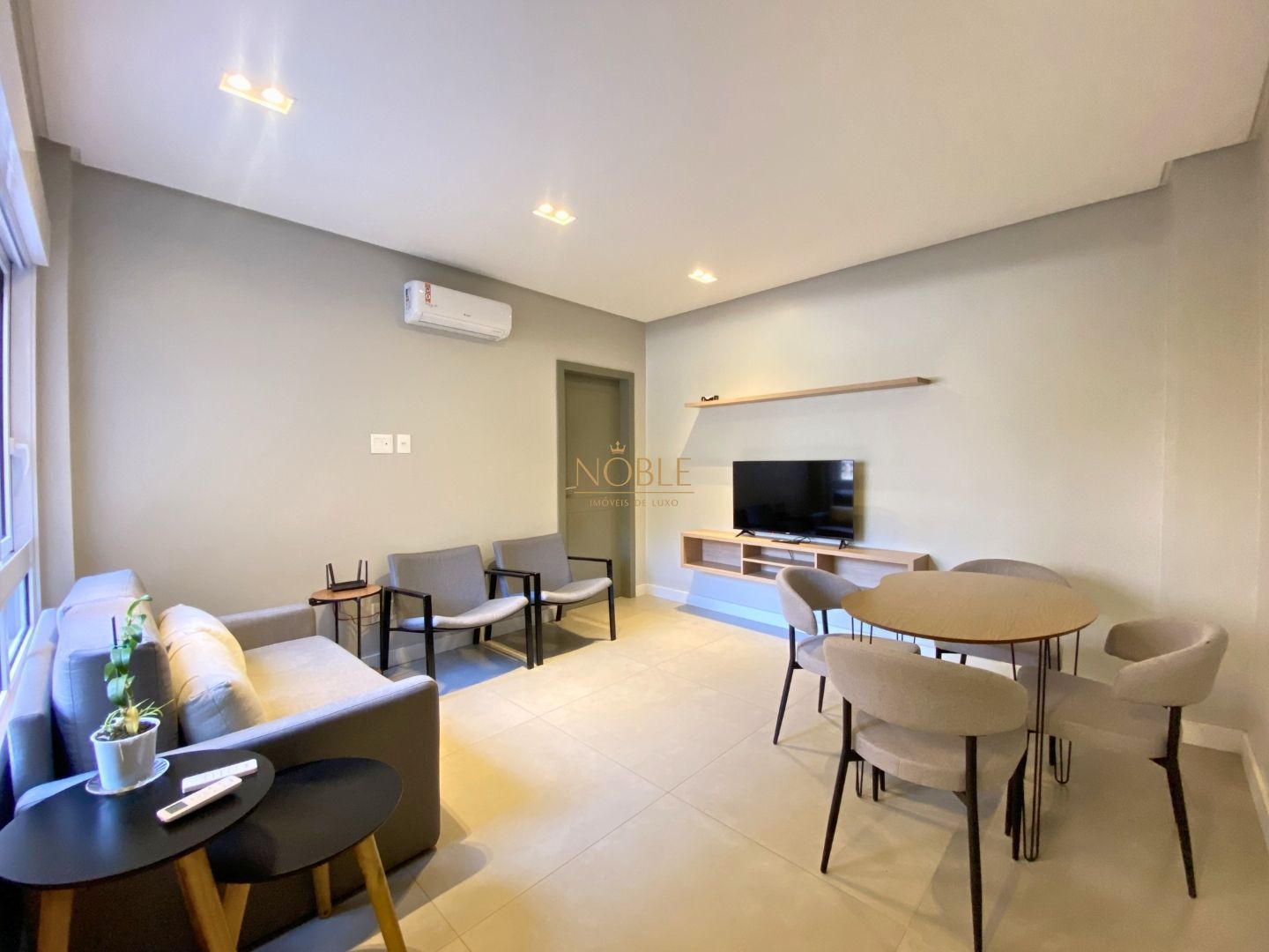 Apartamento com 45m², 1 dormitório, 1 suíte, 1 vaga no Cambará em Torres para Comprar