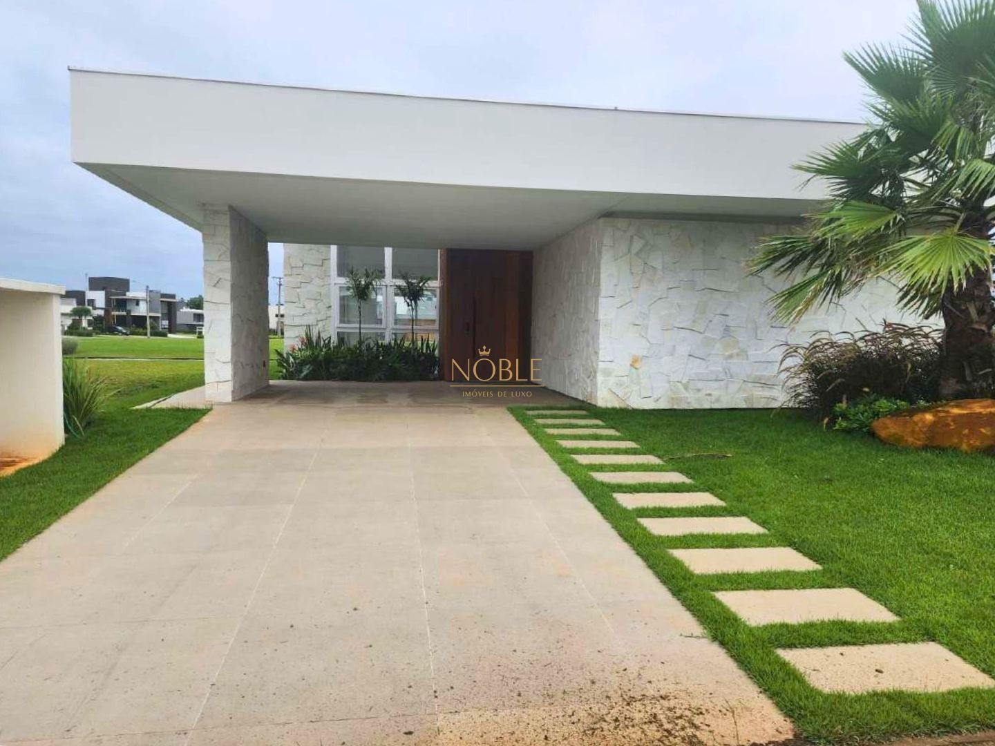 Casa, 3 dormitórios, 3 suítes, 2 vagas no Reserva das Águas em Torres para Comprar