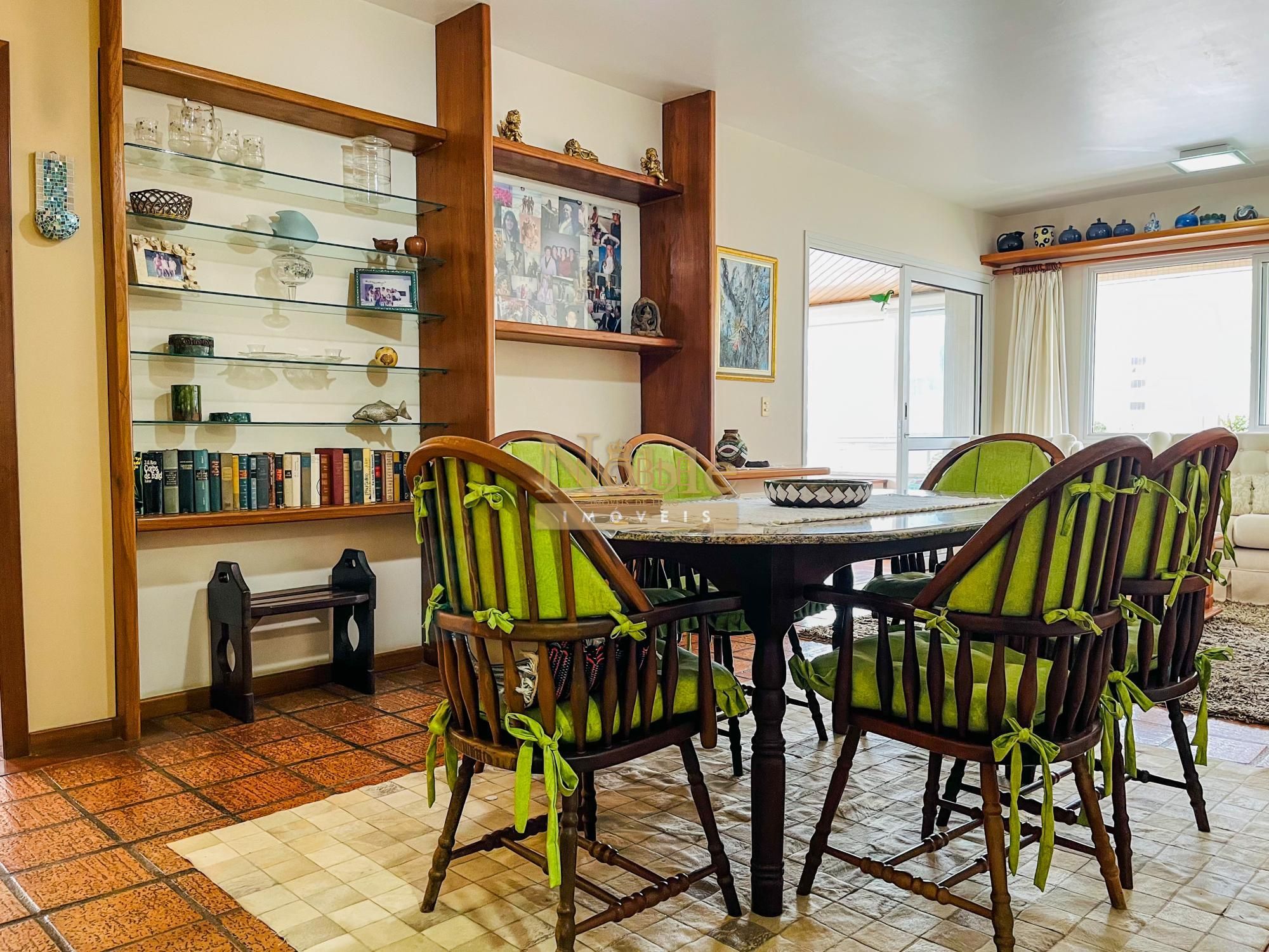 Apartamento com 122m², 3 dormitórios, 1 suíte, 1 vaga no Villa del Mar em Torres para Comprar