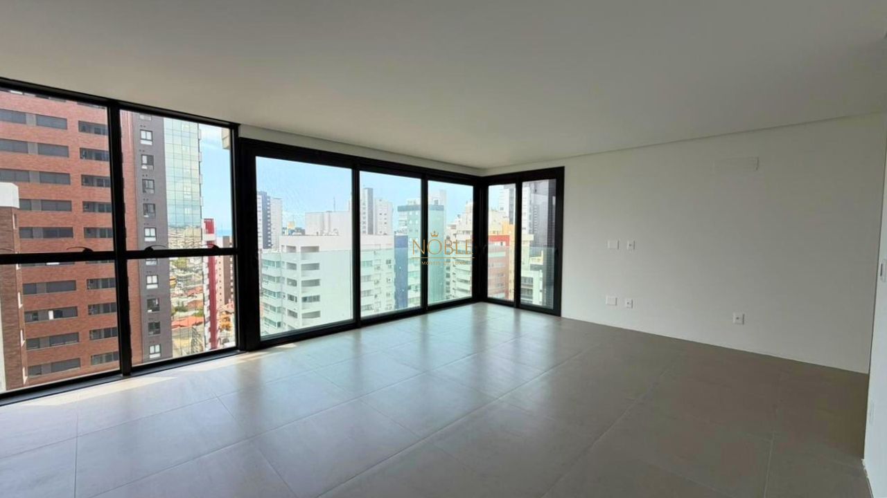 Apartamento com 108m², 3 dormitórios, 3 suítes, 2 vagas no Urban em Torres para Comprar