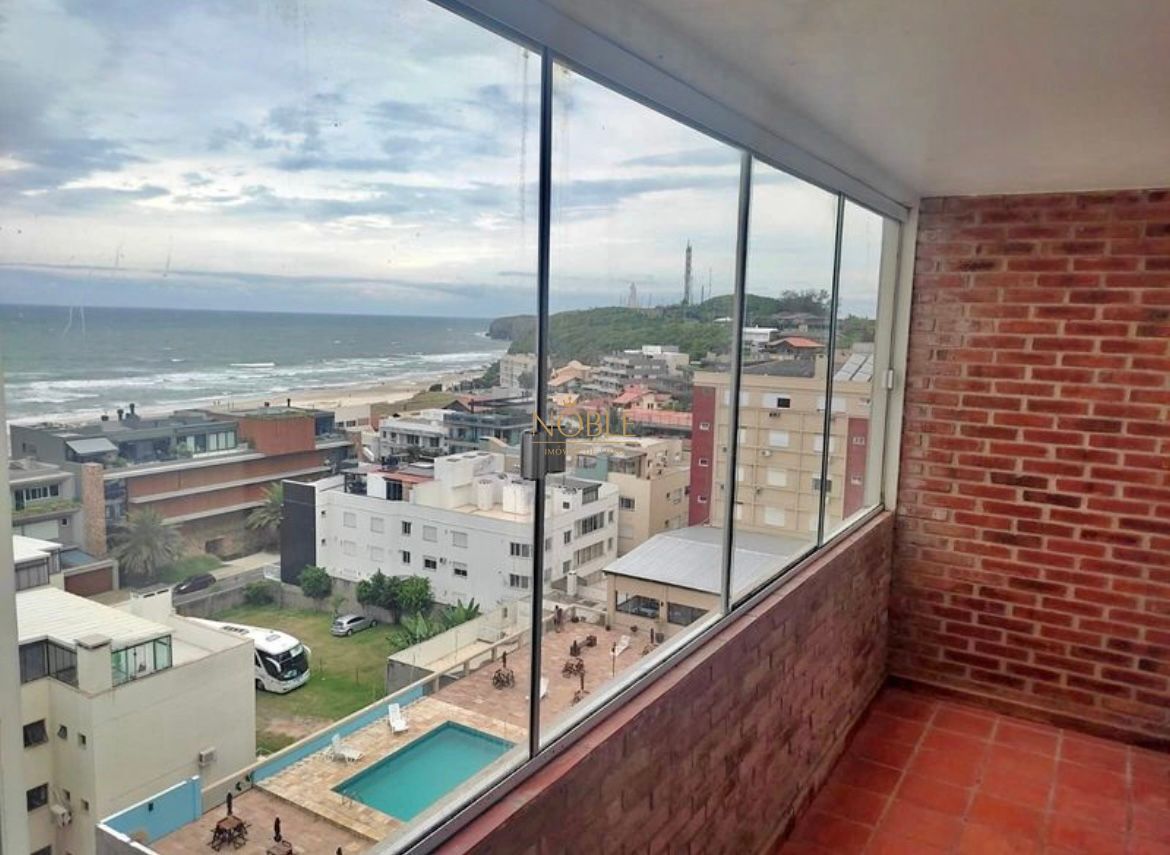 Apartamento com 120m², 3 dormitórios, 1 suíte, 1 vaga no Edifício José Picoral em Torres para Comprar