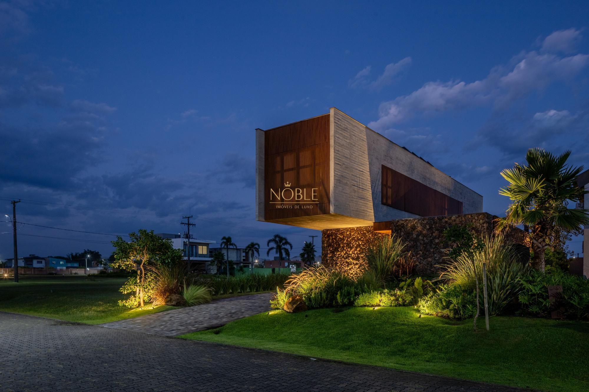 Casa de Condomínio com 244m², 4 dormitórios, 4 suítes, 2 vagas no Condomínio Ilhas Park em Torres para Comprar