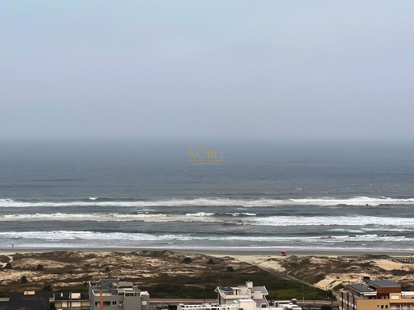 Apartamento com 93m², 2 dormitórios, 2 suítes, 2 vagas no Bella Vita em Torres para Comprar