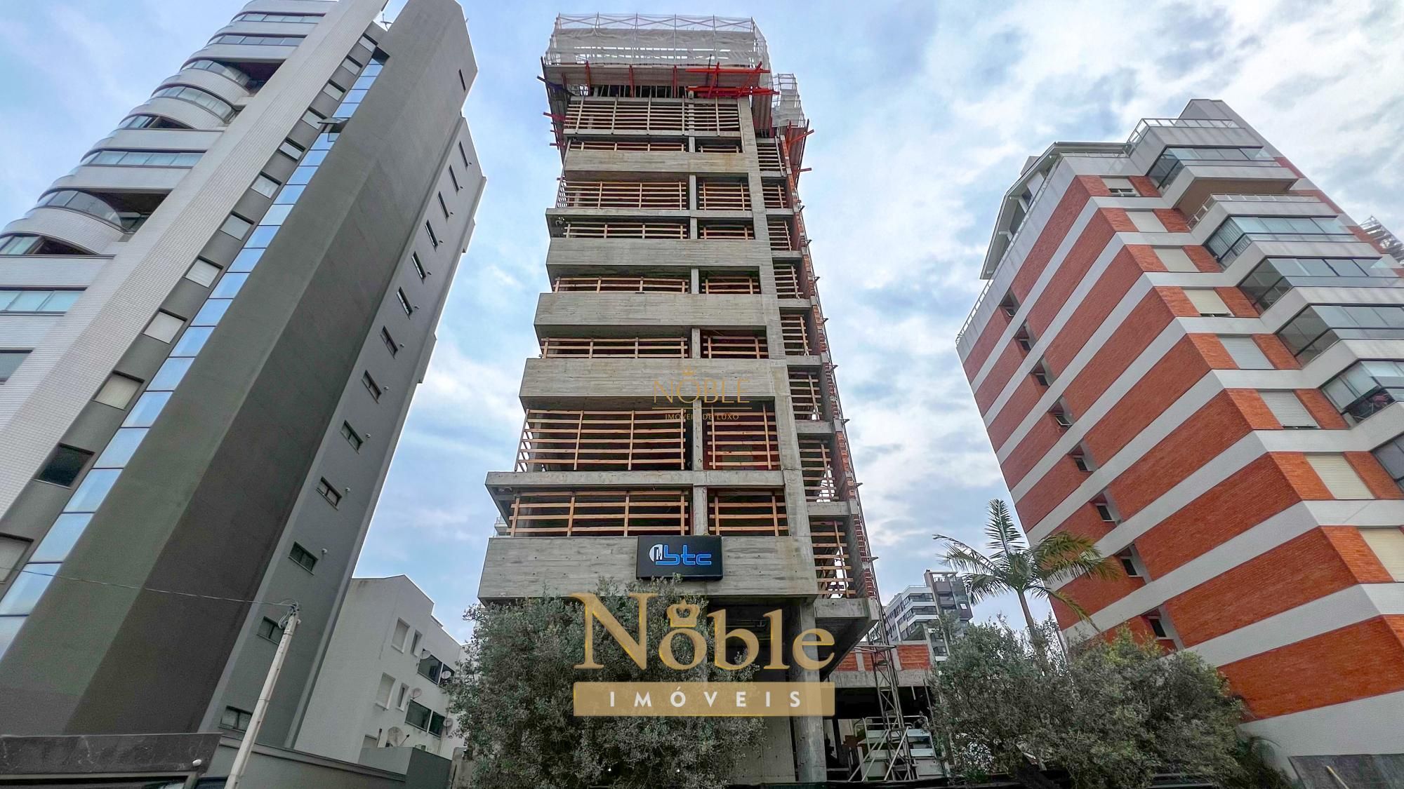 Apartamento com 190m², 3 dormitórios, 3 suítes, 3 vagas no Edifício L'ART em Torres para Comprar