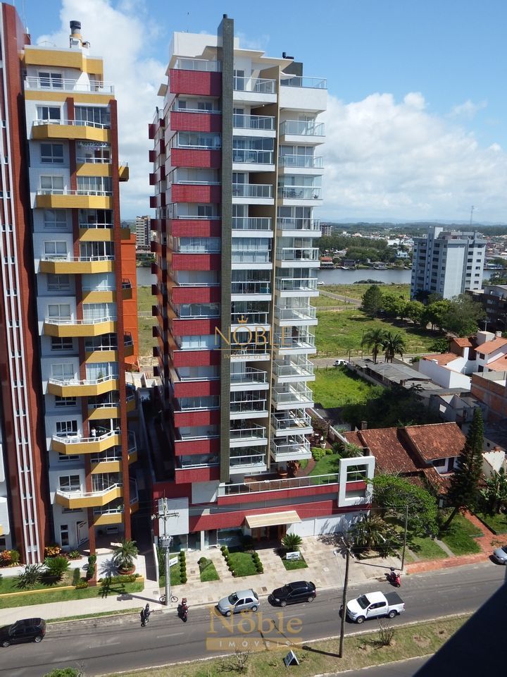 Apartamento com 143m², 3 dormitórios, 1 suíte, 1 vaga no Dom Raphael em Torres para Comprar