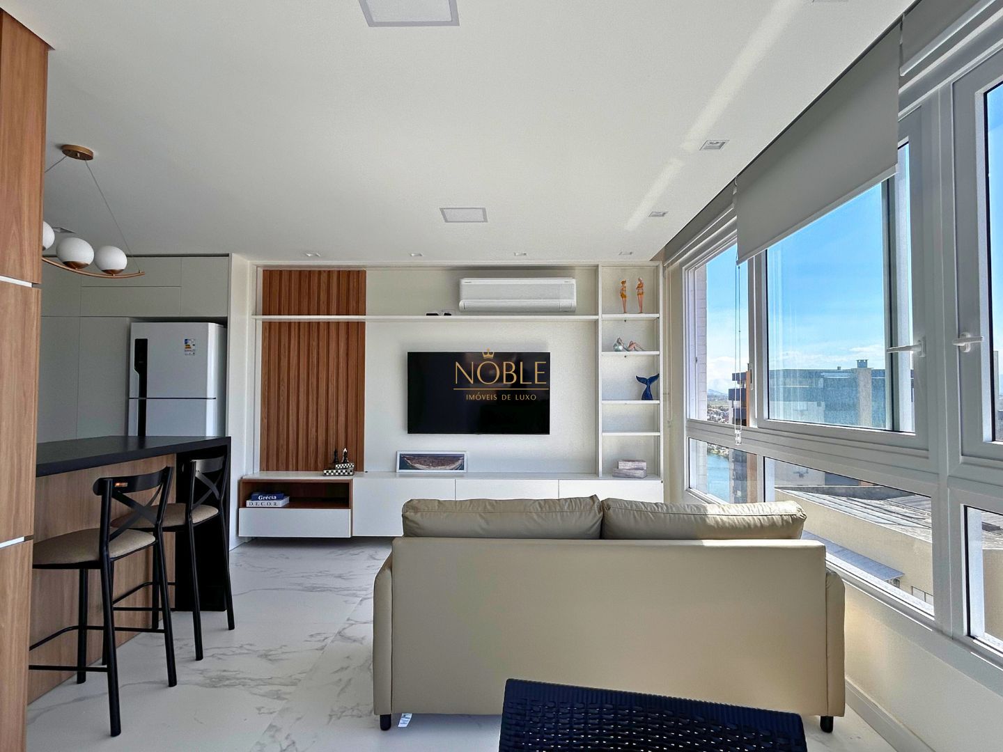 Apartamento com 79m², 2 dormitórios, 2 suítes, 1 vaga no La Vistara em Torres para Comprar