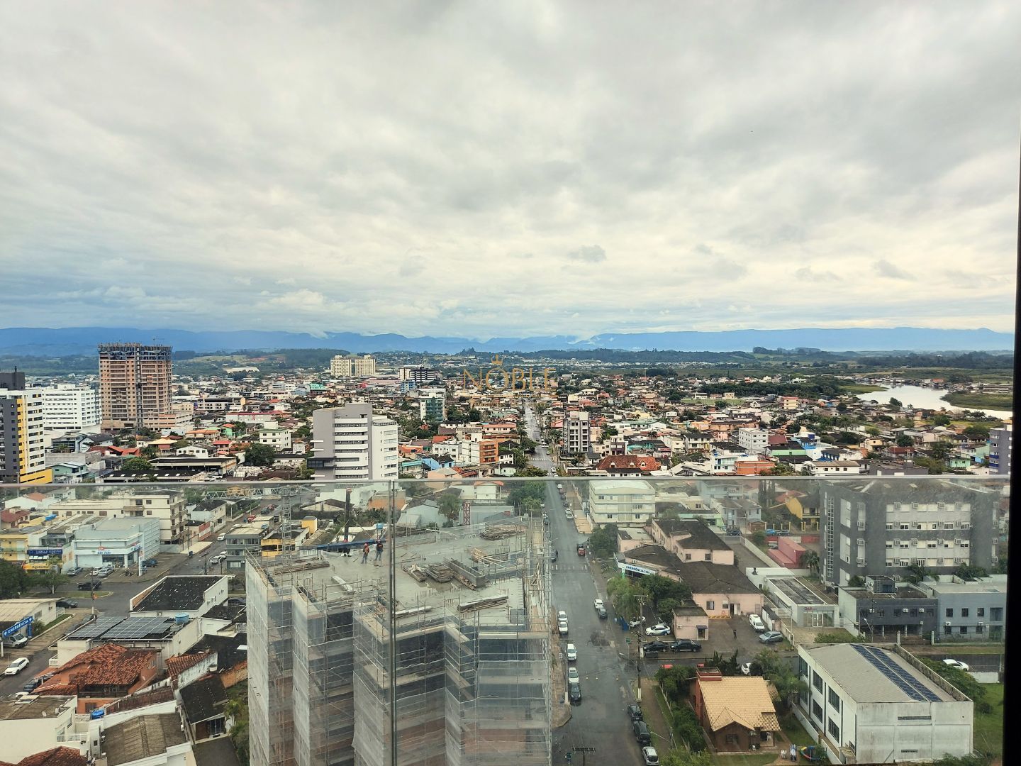 Apartamento com 88m², 2 dormitórios, 2 suítes, 2 vagas no Urban em Torres para Comprar