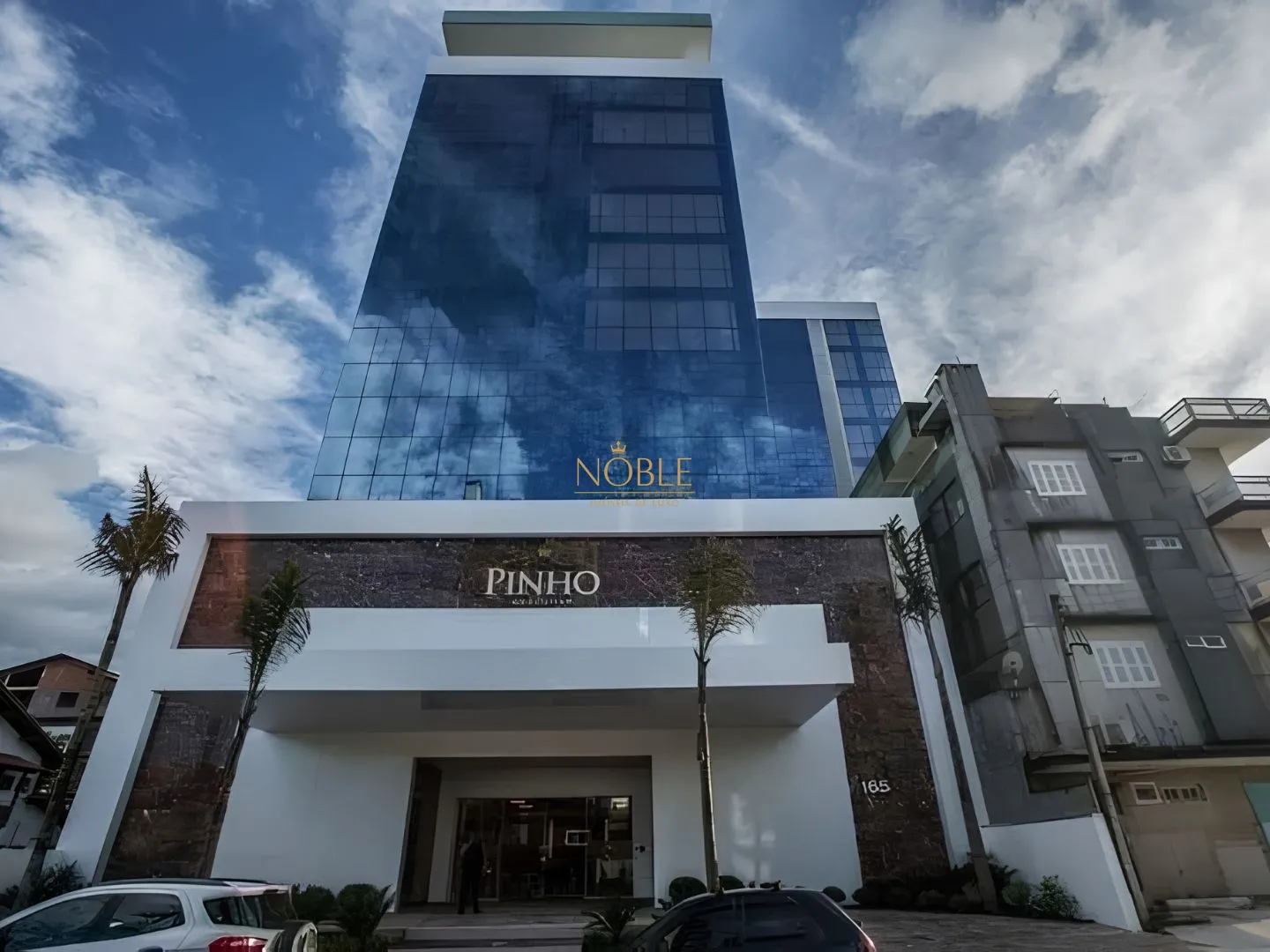 Sala Comercial com 31m², 1 dormitório no Pinho Executive em Torres para Comprar