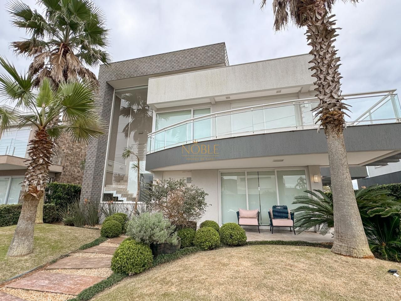 Casa de Condomínio, 4 dormitórios, 4 suítes, 2 vagas no Ocean Side em Torres para Comprar