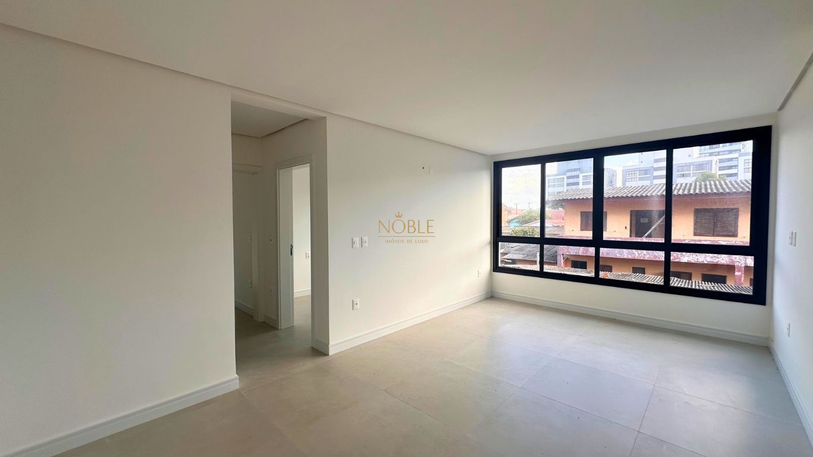Apartamento à Venda com 2 quartos, 2 banheiros, 1 vaga e 68m² por R$ 765.000 — foto 3