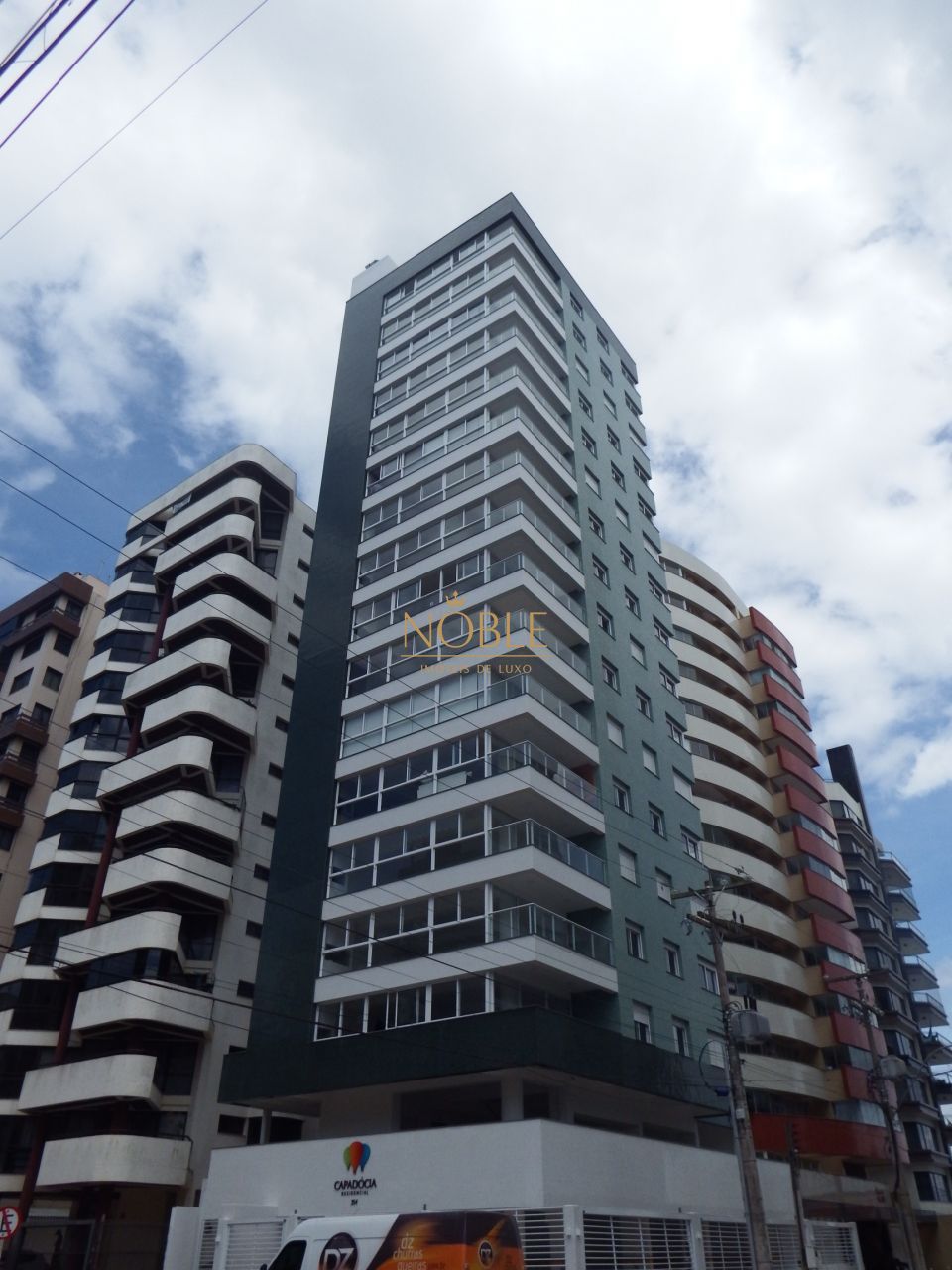 Apartamento com 126m², 3 dormitórios, 1 suíte, 1 vaga no Capadócia em Torres para Comprar