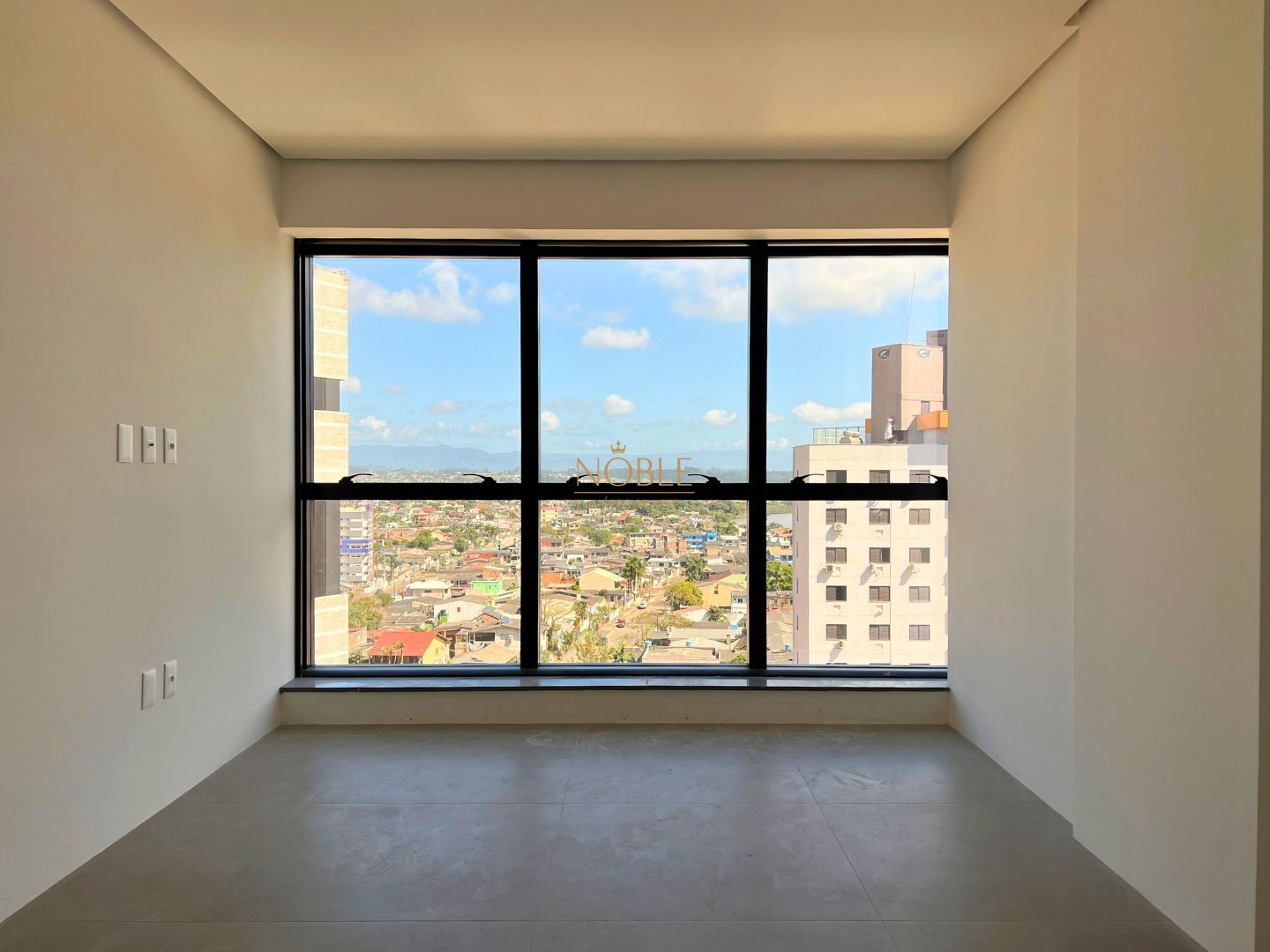 Apartamento com 78m², 2 dormitórios, 2 suítes, 1 vaga no Rosa dos Ventos em Torres para Comprar