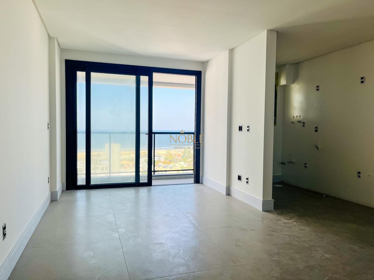 Apartamento com 89m², 2 dormitórios, 1 suíte, 2 vagas no Vista Mare em Torres para Comprar
