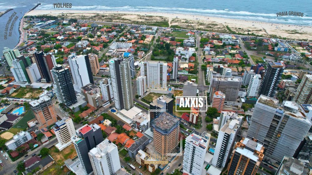 Apartamento com 41m², 1 dormitório, 1 suíte, 1 vaga no Axxis em Torres para Comprar